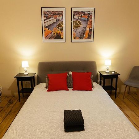 Chic Apartment In Historical City Center Timişoara Buitenkant foto