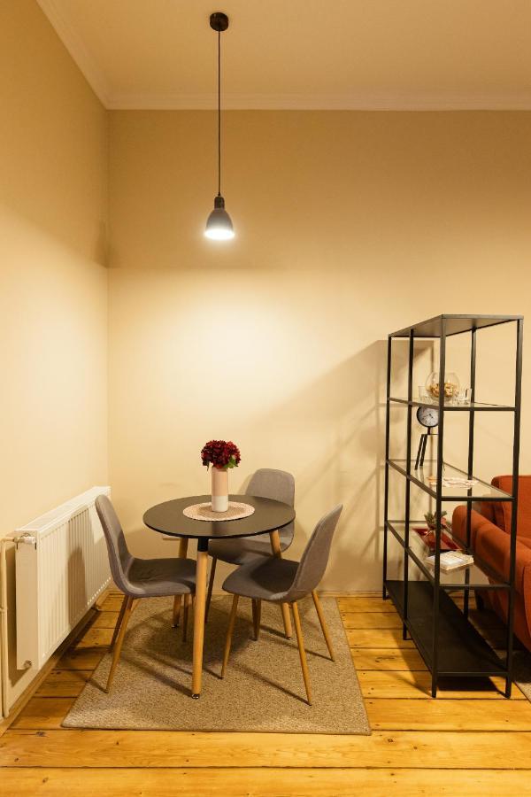 Chic Apartment In Historical City Center Timişoara Buitenkant foto