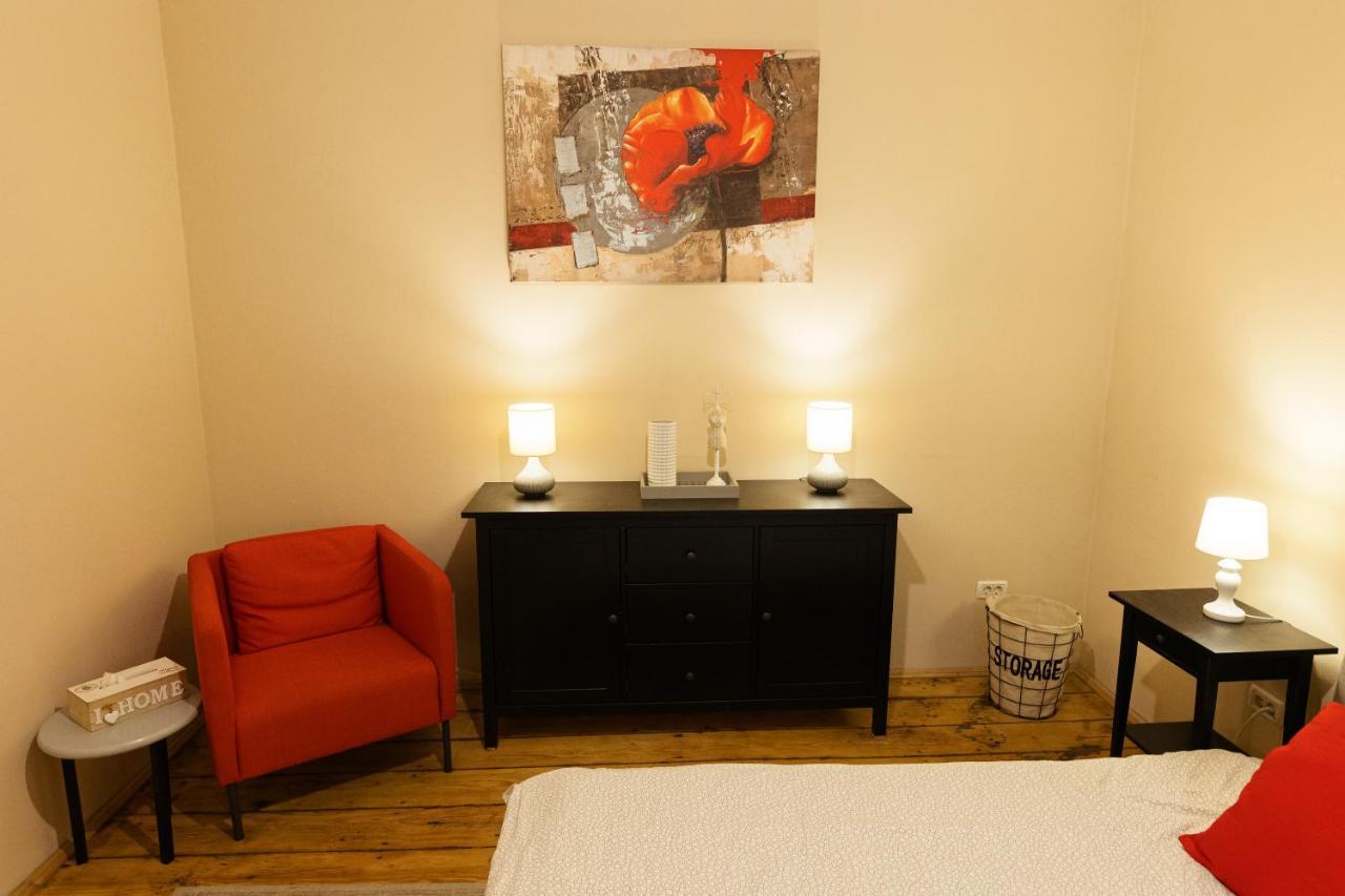 Chic Apartment In Historical City Center Timişoara Buitenkant foto
