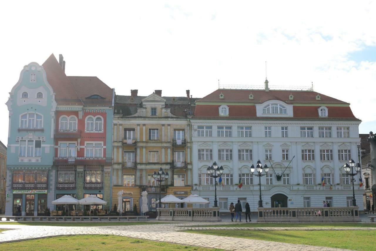 Chic Apartment In Historical City Center Timişoara Buitenkant foto